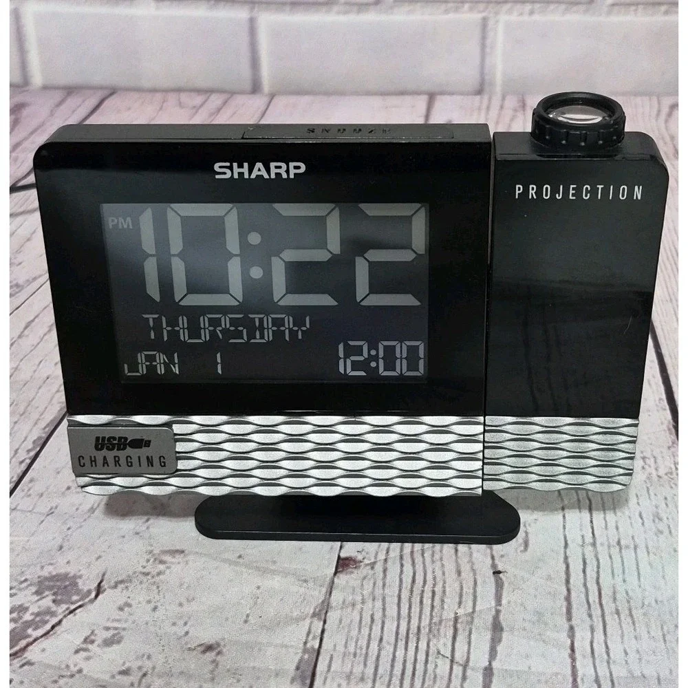 SHARP SPC543 Alarm Time Display Time Projection w 2Amp USB Charger Port Calendar